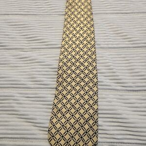 Brooks Brothers Gold and Black Patterned Tie